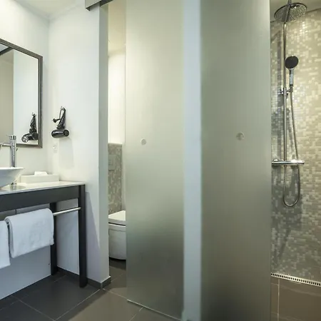 Hotel, A Member Of Radisson Individuals